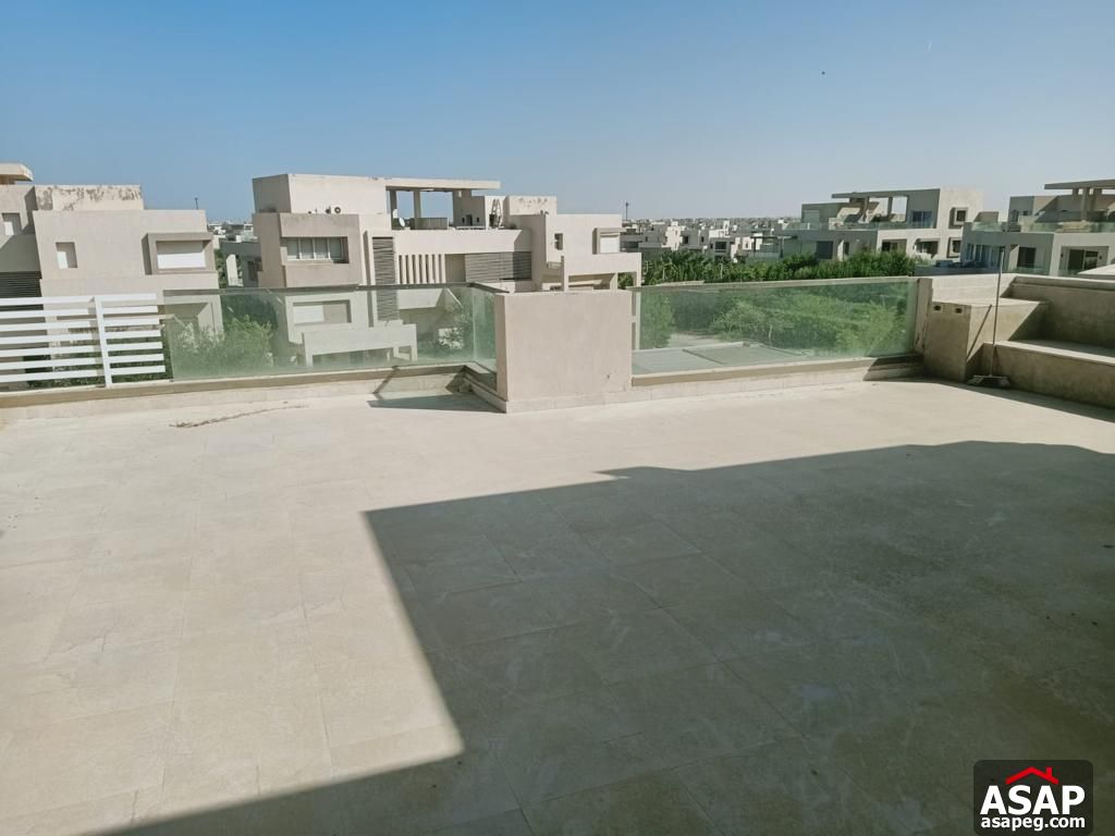 Furnished Senior Chalet for Sale in North Coast Furnished Senior Chalet for Sale in North Coast