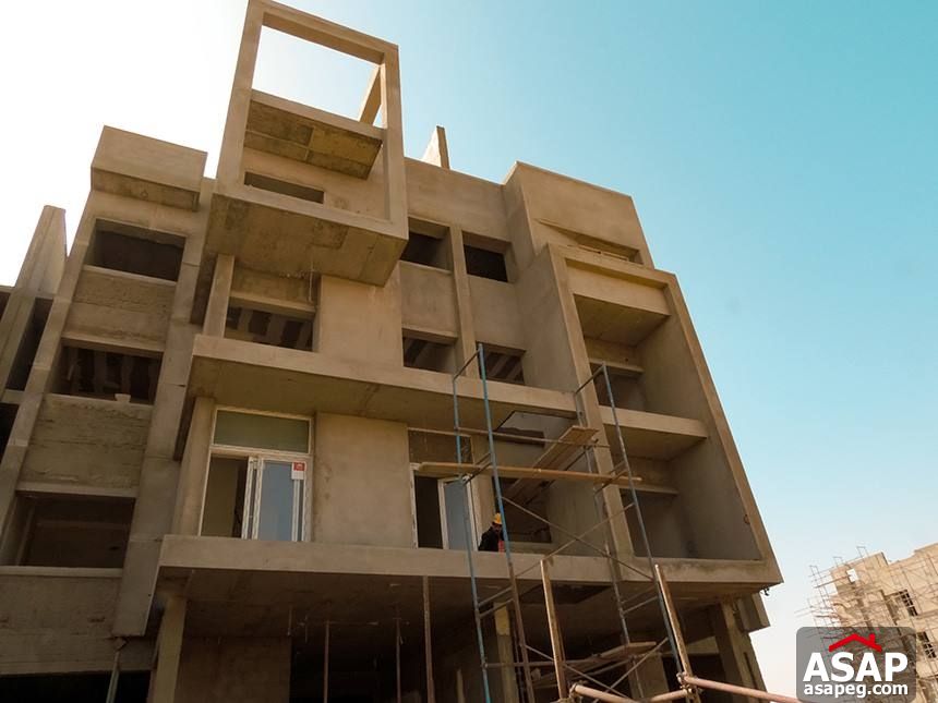 Penthouse for sale in Fifth square Almarasem New Cairo