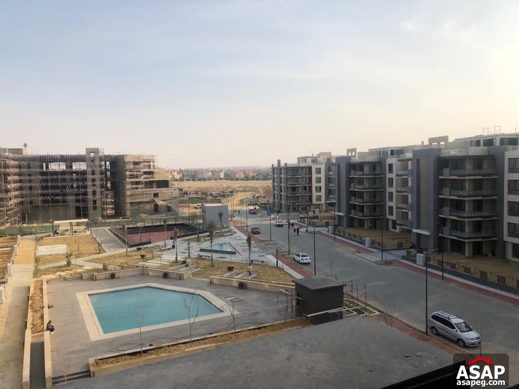 Penthouse with Pool View for Sale in Azad Compound