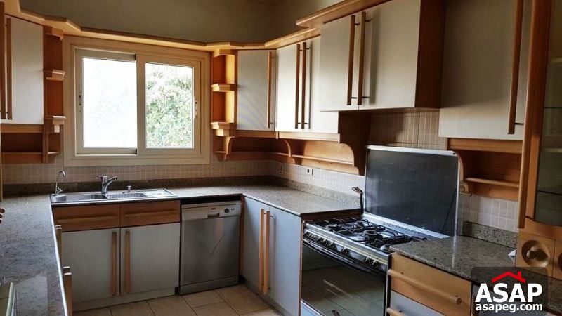 Villa for Rent in Sheikh Zayed