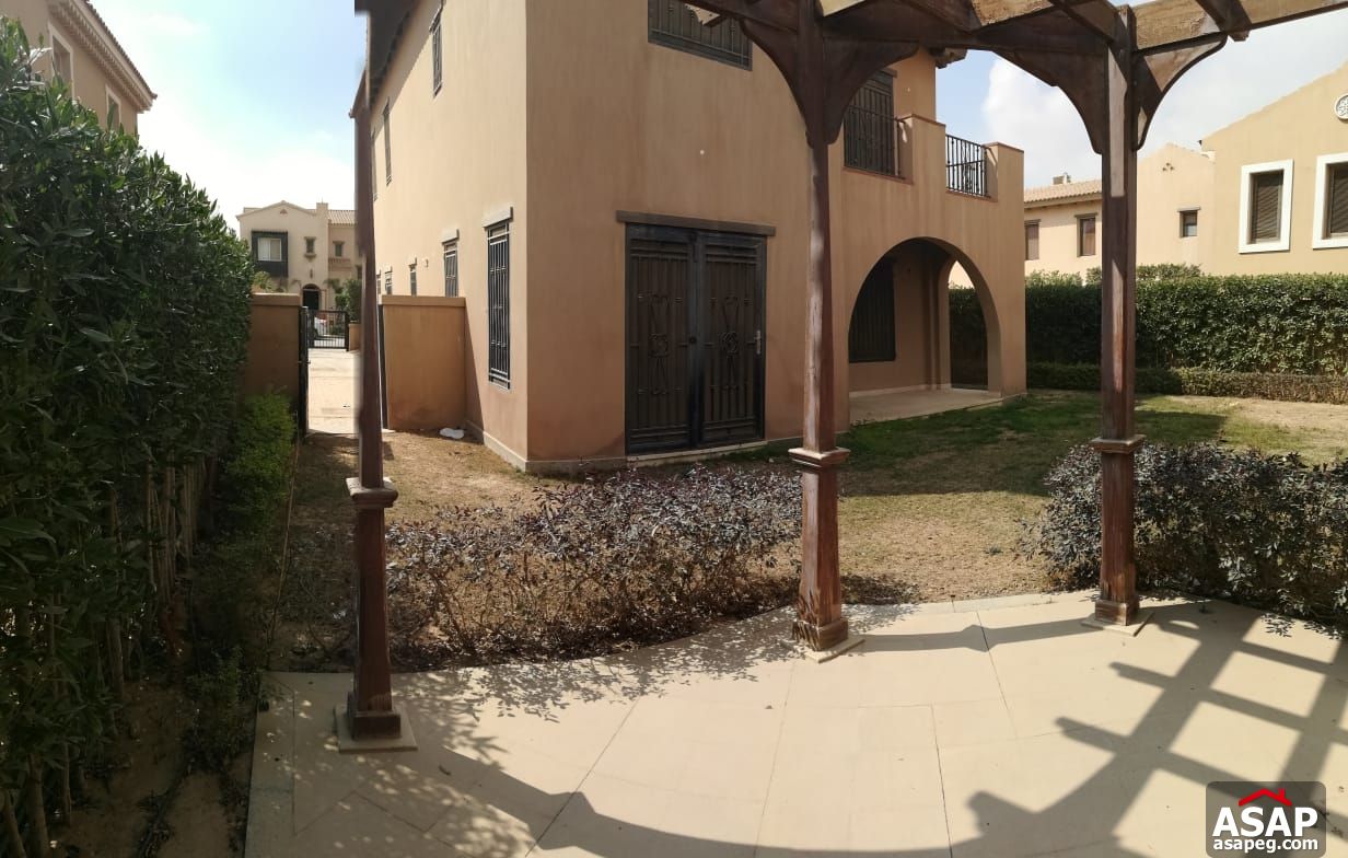 Villa for Sale in New Cairo compounds - Mivida Villa for Sale in New Cairo compounds - Mivida