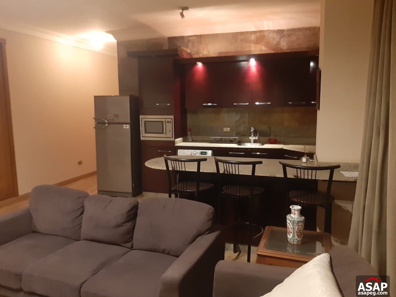 Apartment for Rent in West Golf Apartment for Rent in West Golf