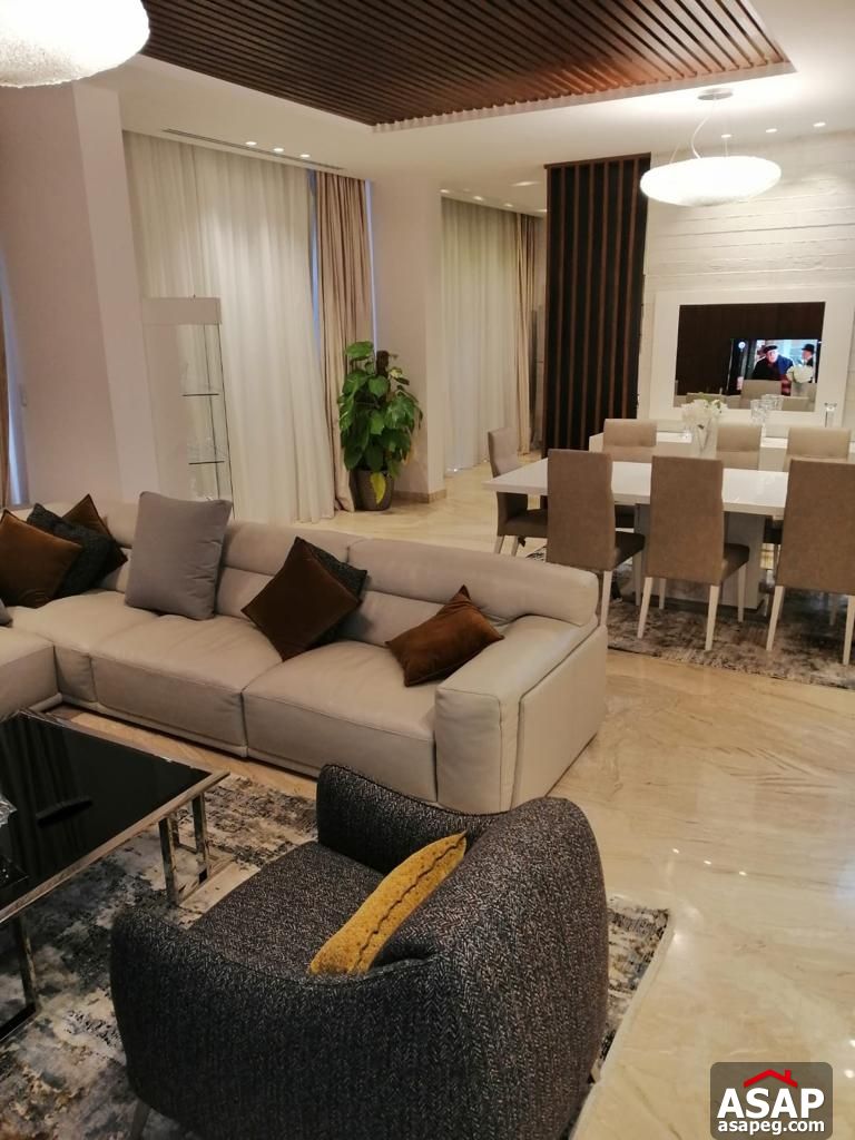 Apartment with Private Garden in the WaterWay for Rent