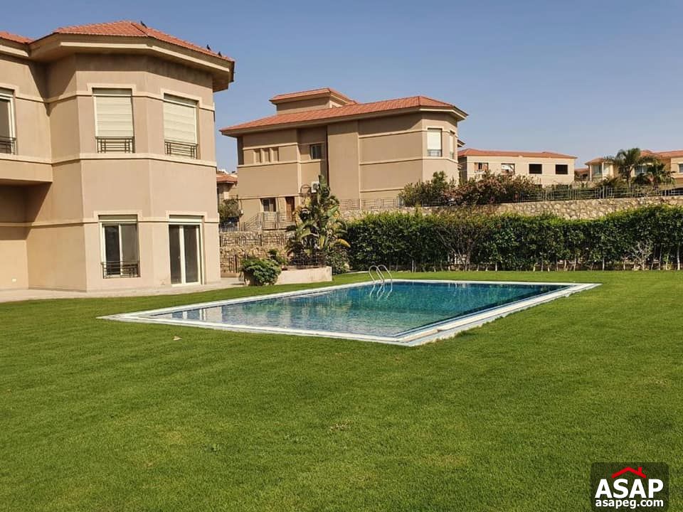 Villa with Swimming Pool for Rent in Karma Heights