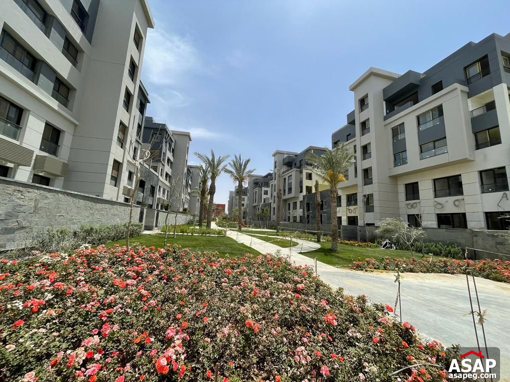 Penthouse for Sale in Trio Gardens Penthouse for Sale in Trio Gardens