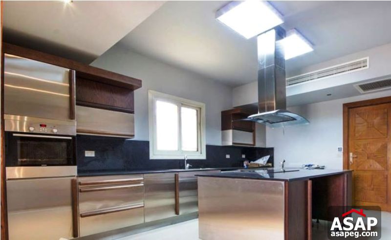 Villa for Rent in Marina City