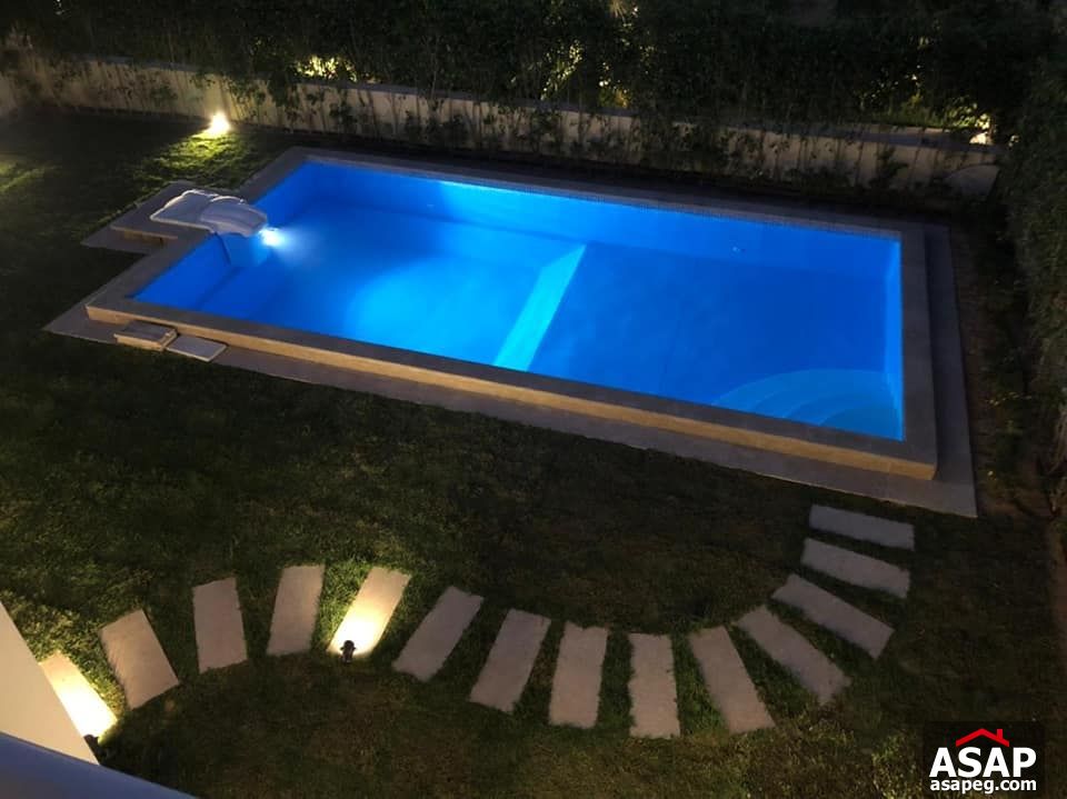 Twin House with Swimming Pool for Rent in CFC Twin House with Swimming Pool for Rent in CFC