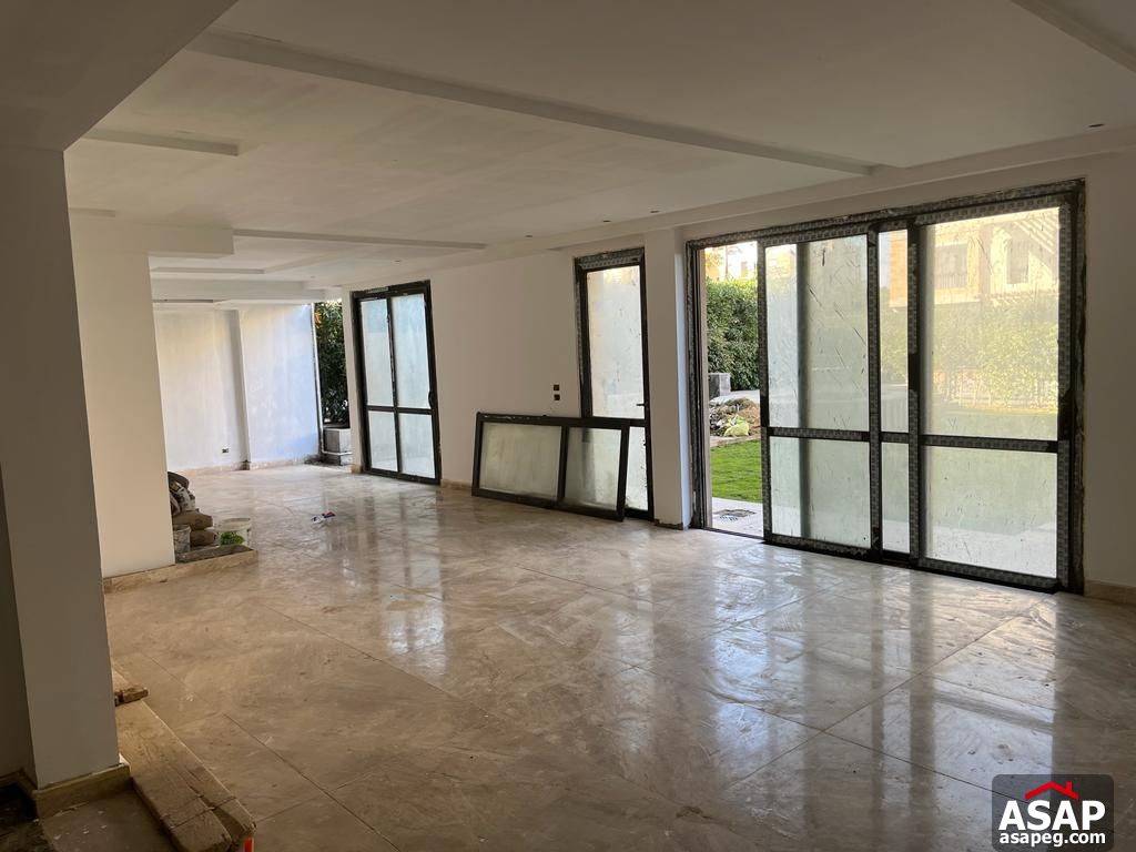 Duplex with Garden for Sale in Eastown Duplex with Garden for Sale in Eastown