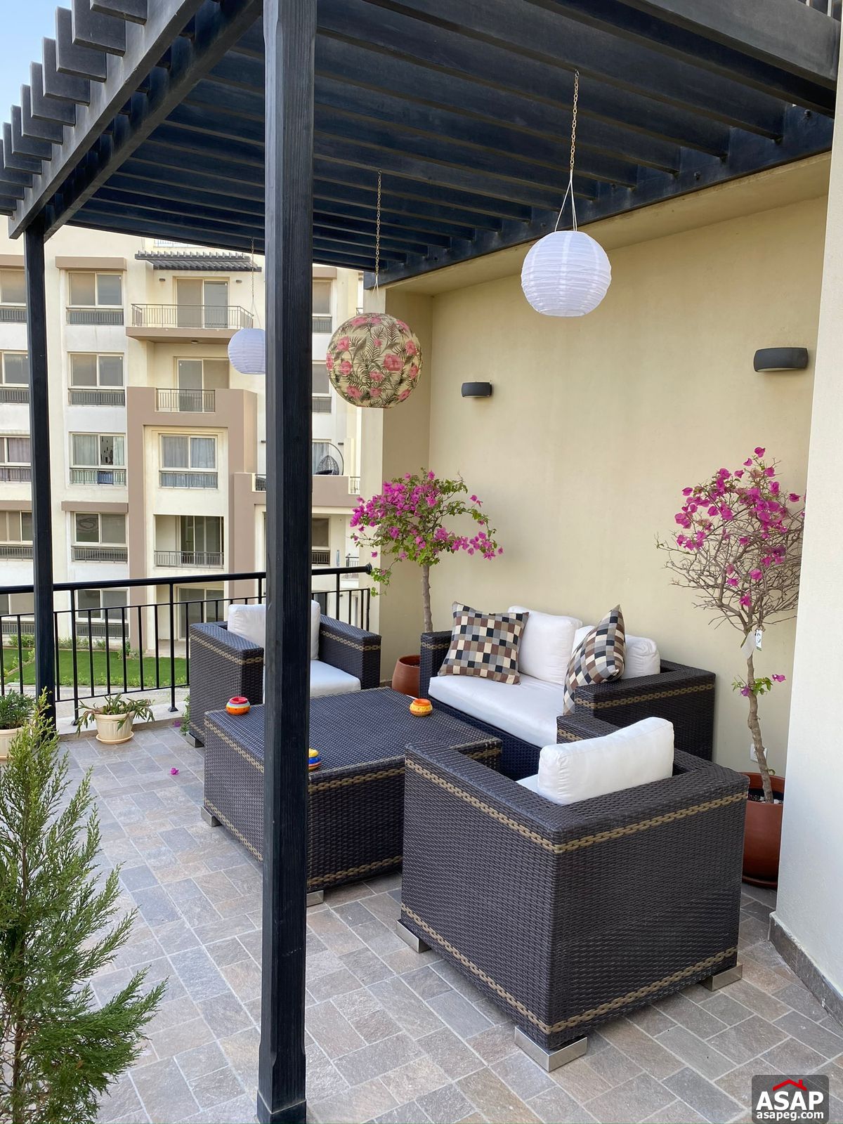 Apartment for Sale in Uptown Cairo Compound Apartment for Sale in Uptown Cairo Compound