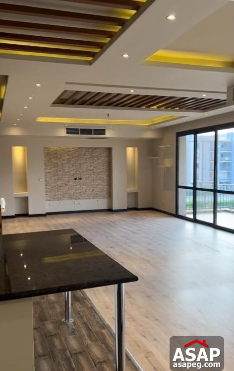 Triplex for Rent in Eastown Compound Triplex for Rent in Eastown Compound