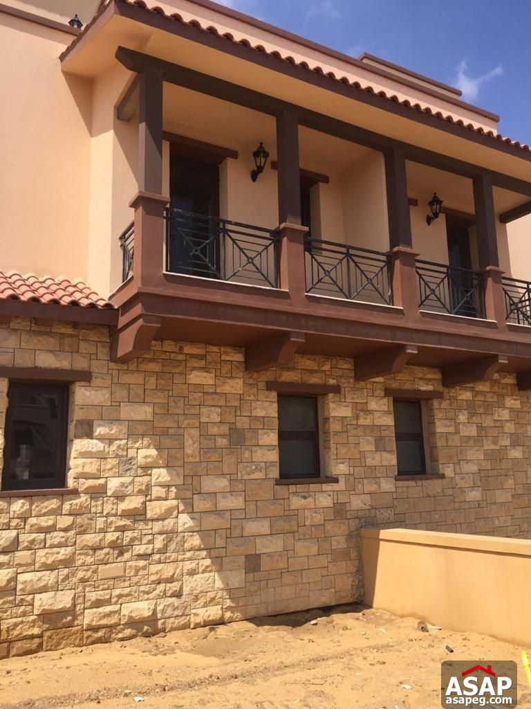 Town House for Sale in Mivida Compound Town House for Sale in Mivida Compound