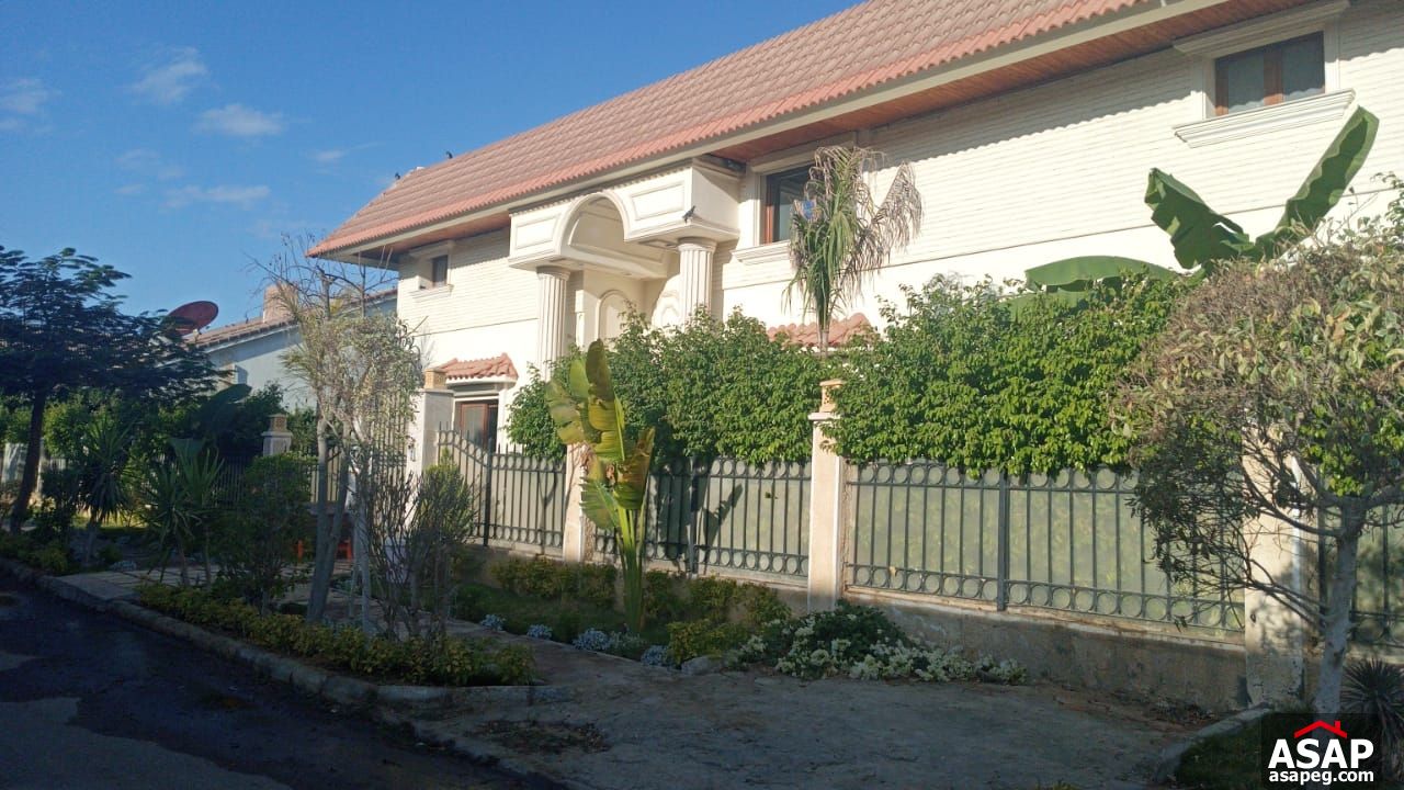 Villa with Swimming Pool for Rent in El Rabwa Compound Villa with Swimming Pool for Rent in El Rabwa Compound