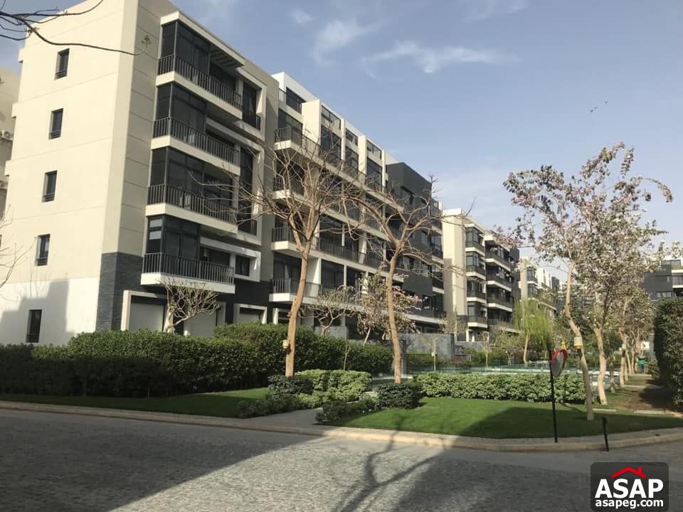 Apartment with Nice View in The WaterWay Compound