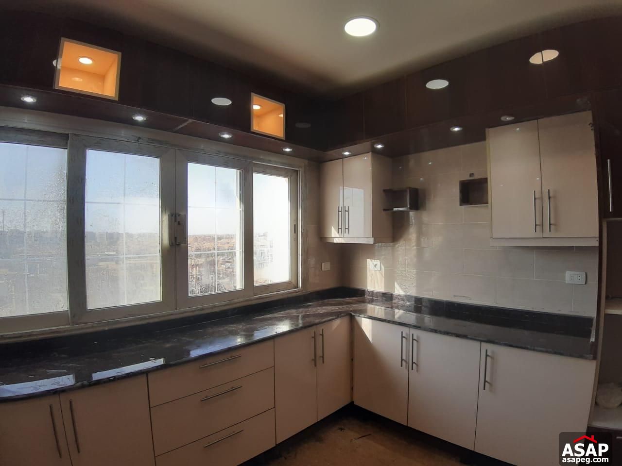 Villa for Rent in Hyde Park