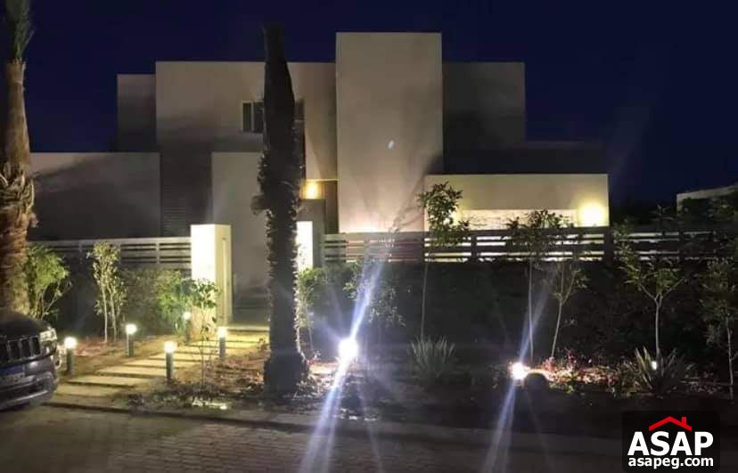 Finished Villa for Sale in Hacienda Bay Finished Villa for Sale in Hacienda Bay