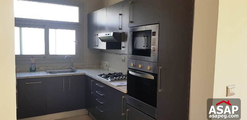 Studio for Rent in the Village Palm Hills Studio for Rent in the Village Palm Hills