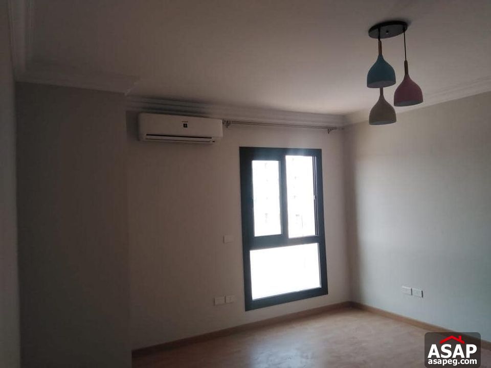 Apartment for Rent in Courtyard Compound Apartment for Rent in Courtyard Compound