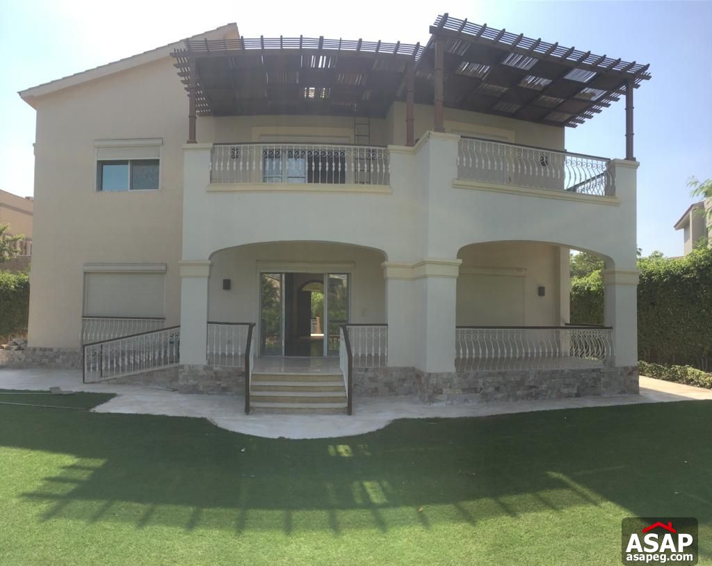 Villa for Rent in New Cairo compounds - Swan Lake Villa for Rent in New Cairo compounds - Swan Lake
