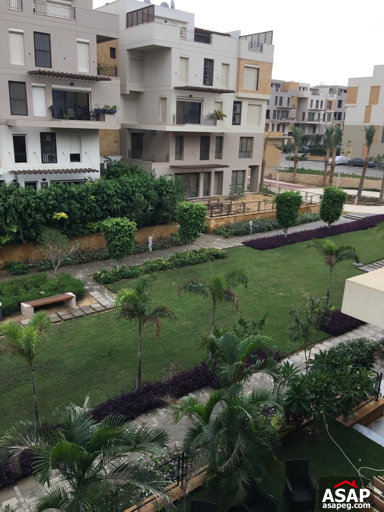 Duplex with Garden View in Eastown for Rent