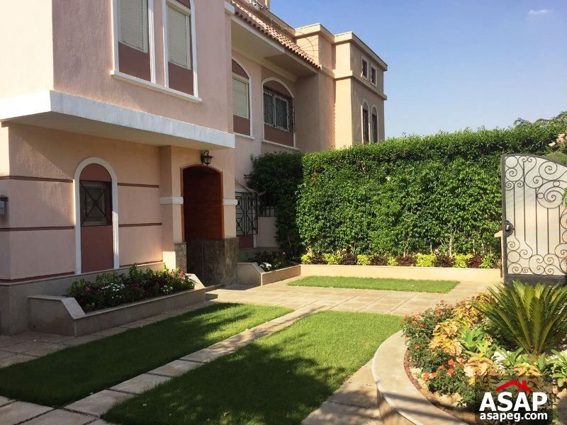 Villa for Rent in 6 October with a nice garden