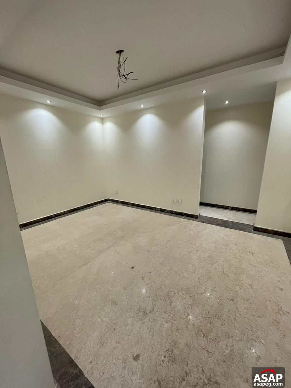 Finished Apartment for Sale in Les Rois Finished Apartment for Sale in Les Rois