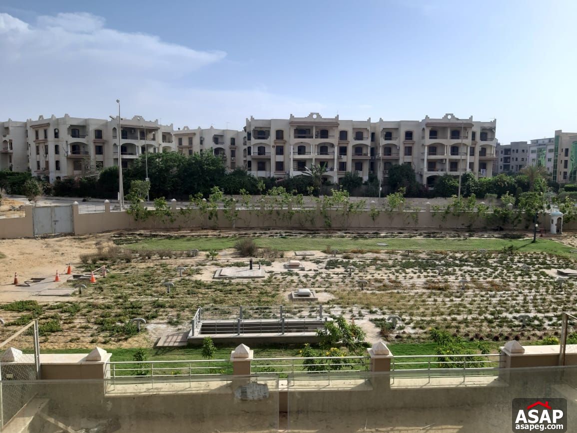 Apartment for Sale in Village Gate