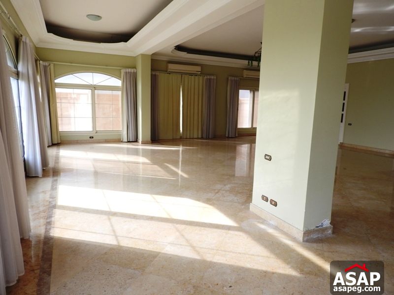 Apartment with Garden in West Golf Apartment with Garden in West Golf