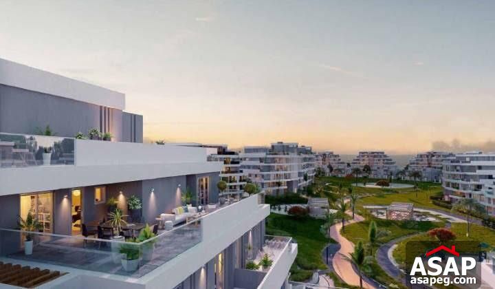 Apartment with Club View for Sale in Sky Condos Apartment with Club View for Sale in Sky Condos