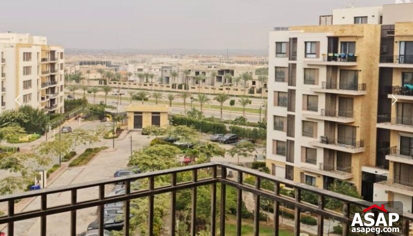 Semi Furnished Apartment in Eastown