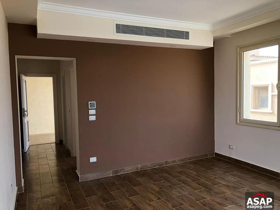 Villa with Pool for Rent in the Villa Compound