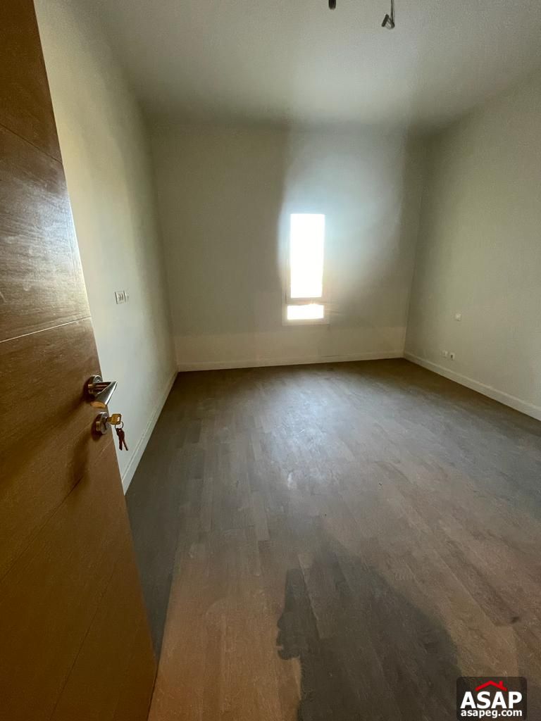 Apartment with Lake View for Sale in Mivida Compound Apartment with Lake View for Sale in Mivida Compound