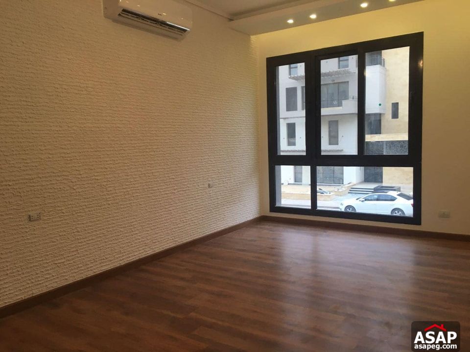 Duplex with Garden for Rent in Eastown