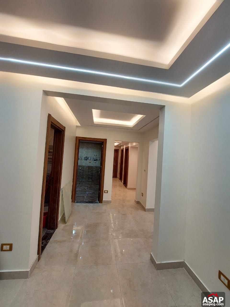 Apartment for Rent in Hyde Park Apartment for Rent in Hyde Park