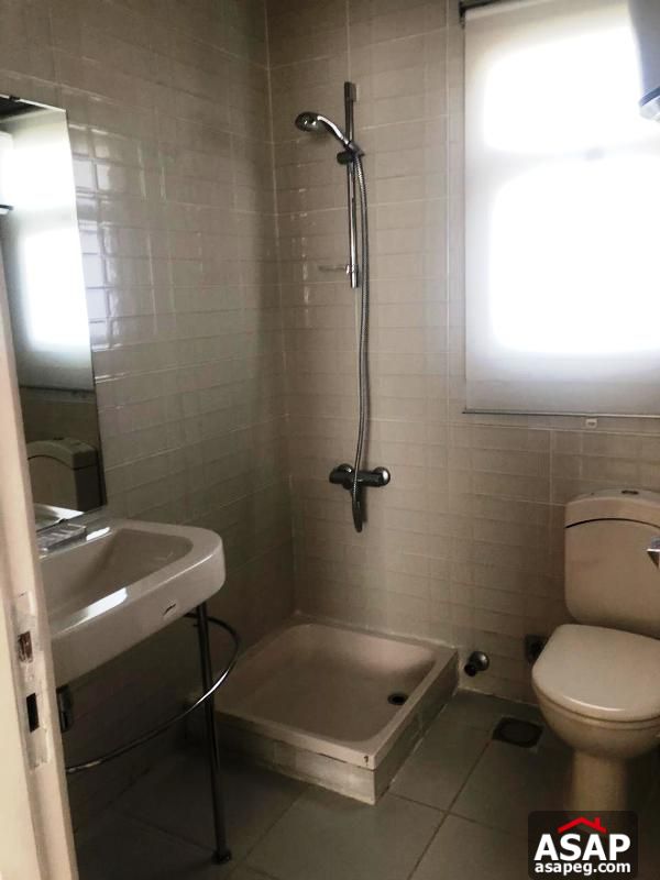 Penthouse for Rent in the Village Palm Hills Penthouse for Rent in the Village Palm Hills