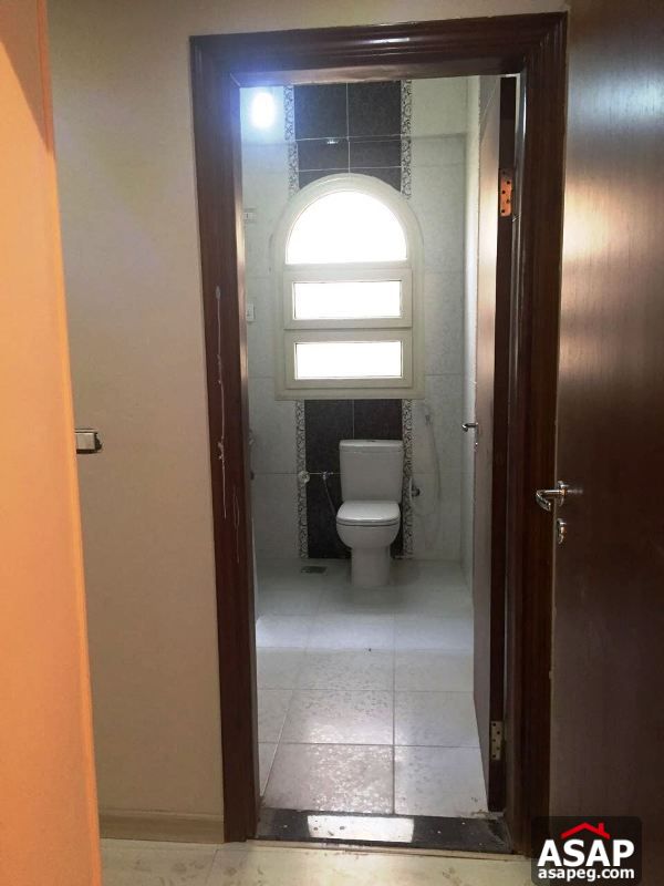 Duplex with Pool for Rent in West Golf Duplex with Pool for Rent in West Golf