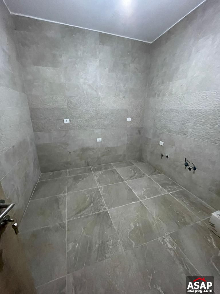 Ground Floor for Rent in Fifth Square