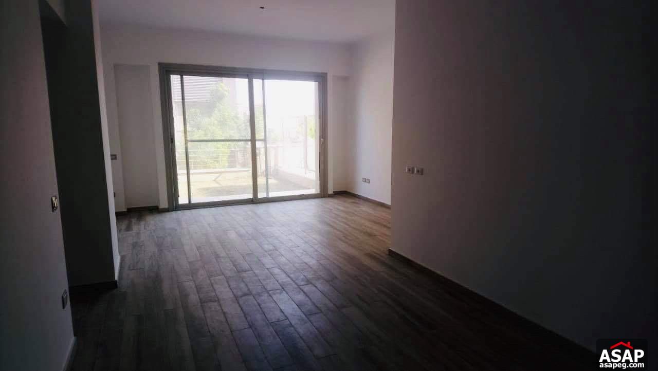 Studio with Garden for Rent in Village Gate Studio with Garden for Rent in Village Gate