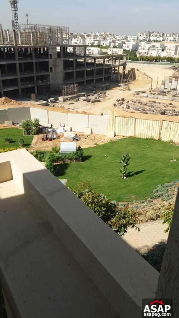 Apartment for Sale in Fifth Square Compound Apartment for Sale in Fifth Square Compound