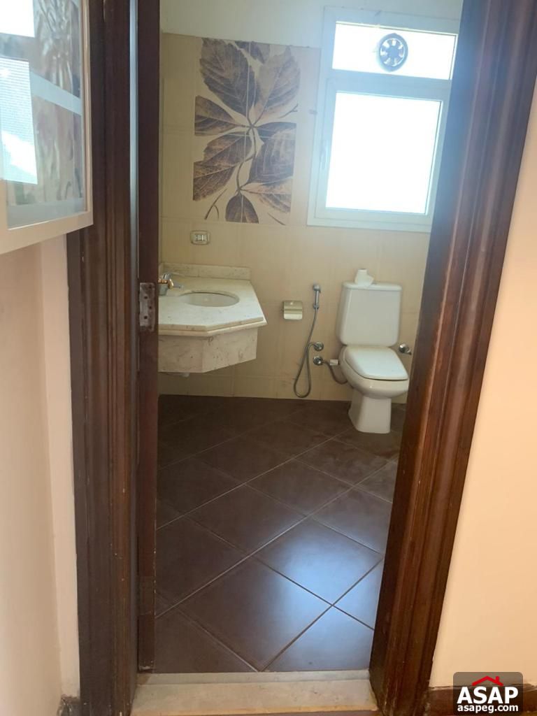 Stand Alone with Swimming Pool for Sale in Lake View Stand Alone with Swimming Pool for Sale in Lake View