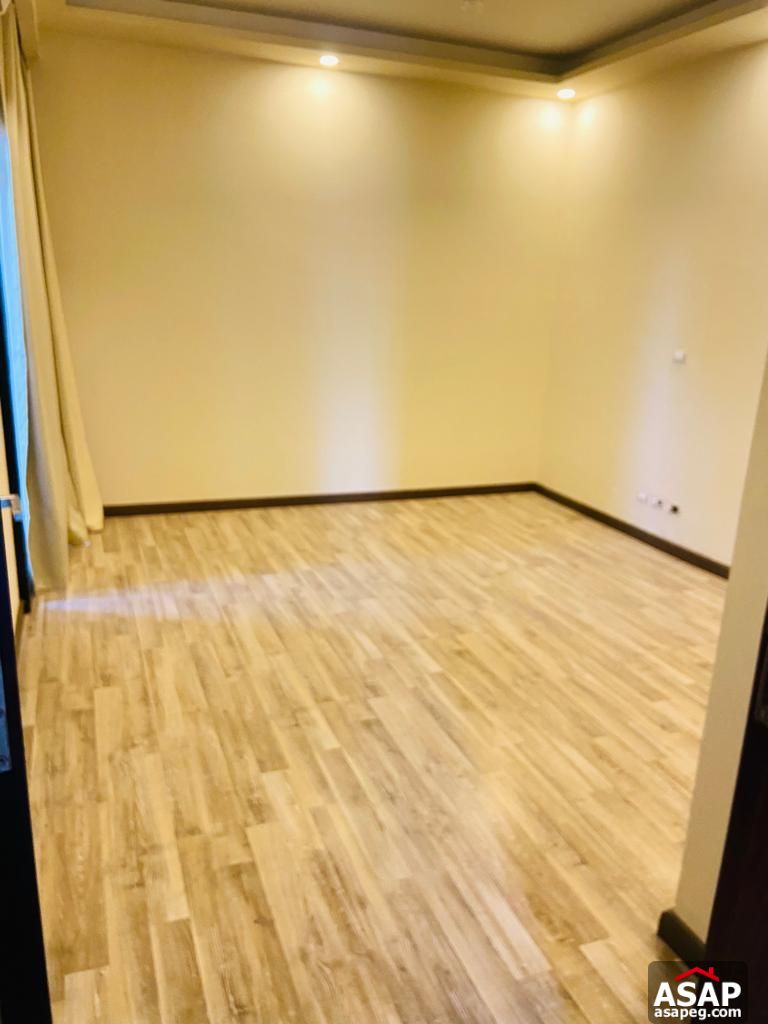 Apartment for Rent in the WaterWay Apartment for Rent in the WaterWay