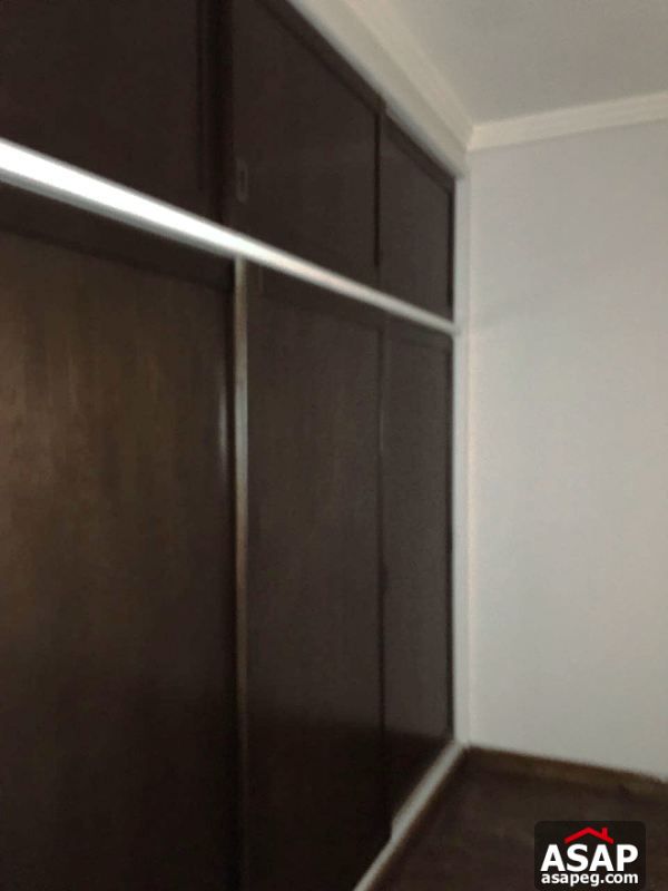 Roof for Rent in West Arabella Roof for Rent in West Arabella