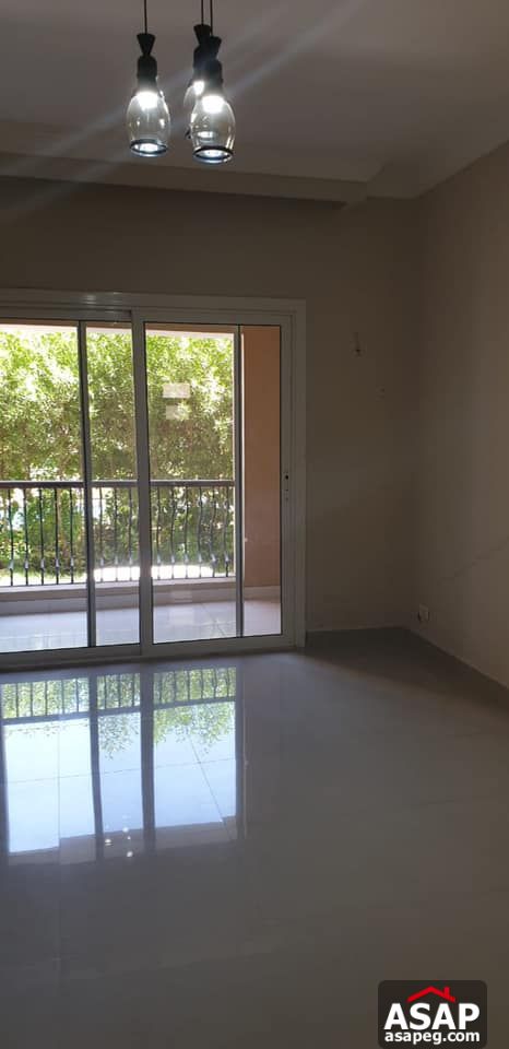 Ground Floor with Garden for Rent in Katameya Plaza
