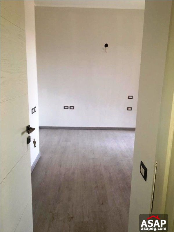 Apartment for Sale in Village Gate Apartment for Sale in Village Gate