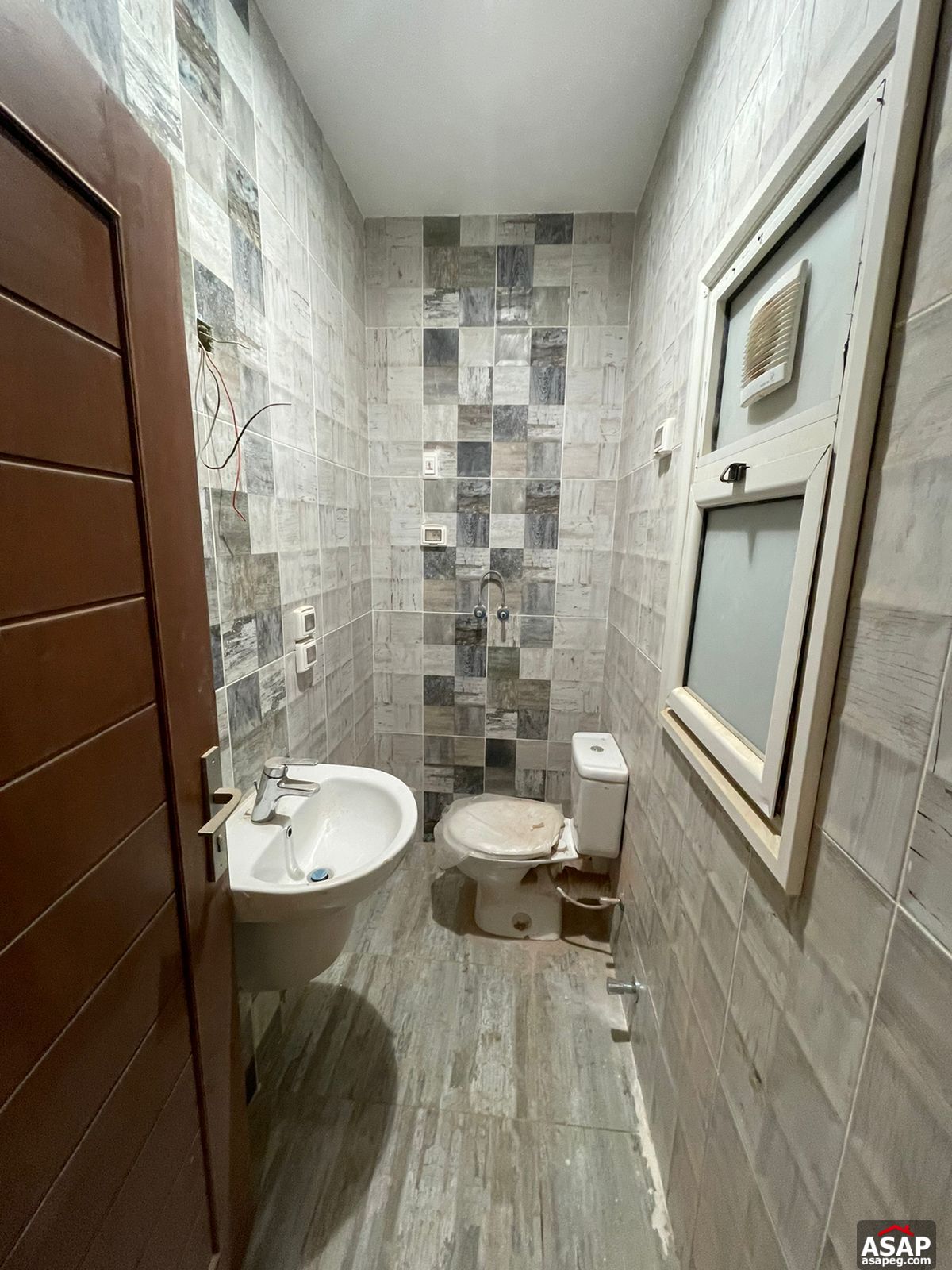 Apartment for Sale in Les Rois Apartment for Sale in Les Rois