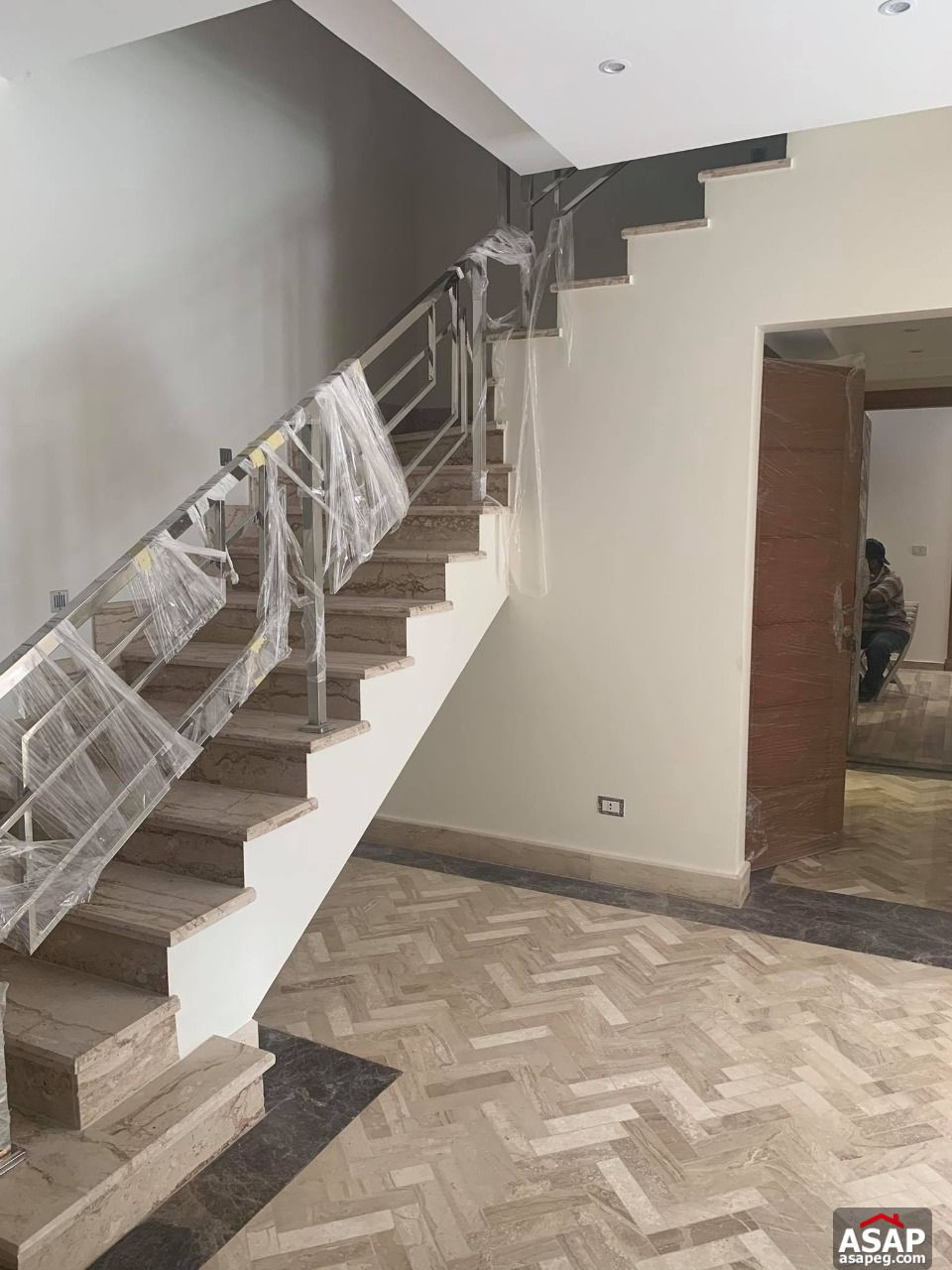 Duplex with Garden for Rent in Eastown Duplex with Garden for Rent in Eastown