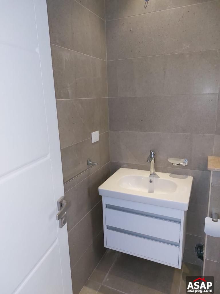 Apartment in Eastown Compound for Rent