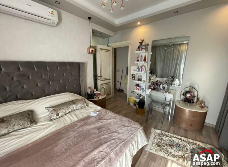 Duplex with Garden for Sale in Village Gate Duplex with Garden for Sale in Village Gate