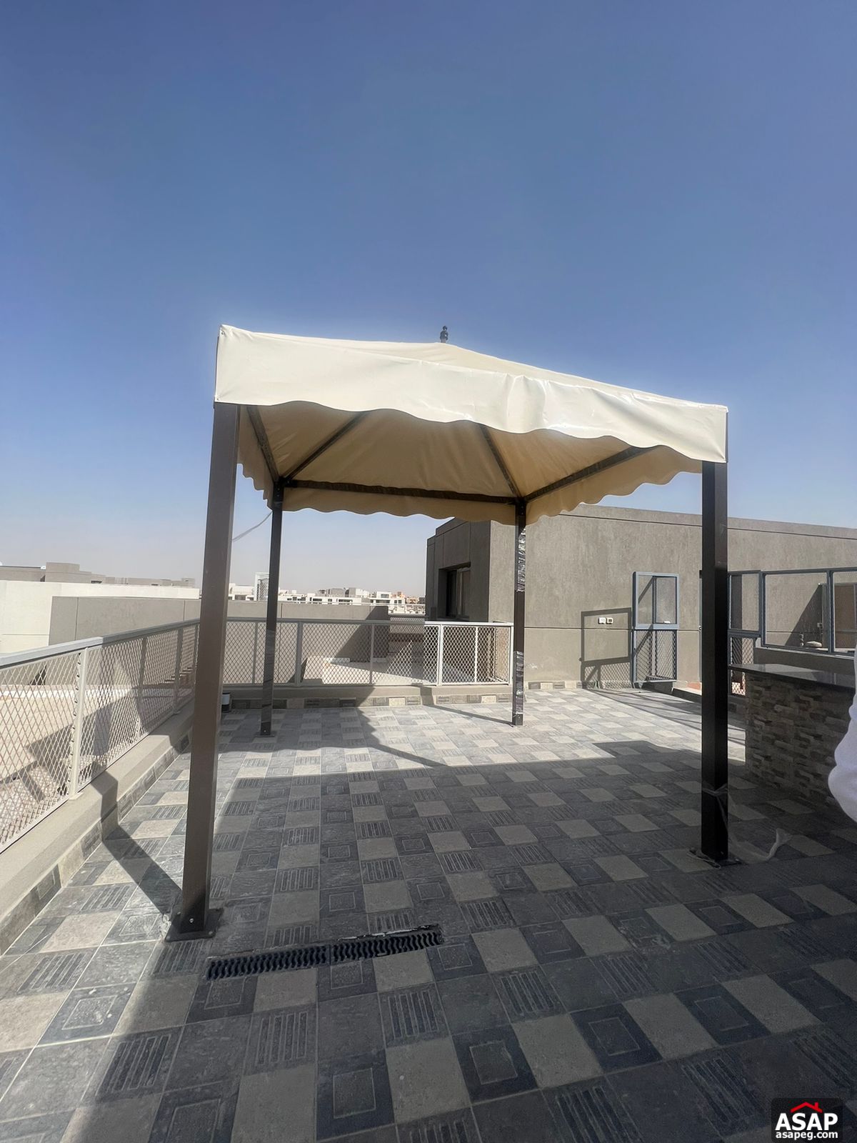 Studio with Roof for Rent in Eastown Sodic Studio with Roof for Rent in Eastown Sodic