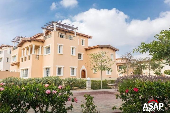 Town House Corner for Sale in Hyde Park Town House Corner for Sale in Hyde Park