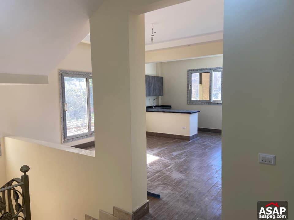 Town House for Rent in Les Rois Town House for Rent in Les Rois